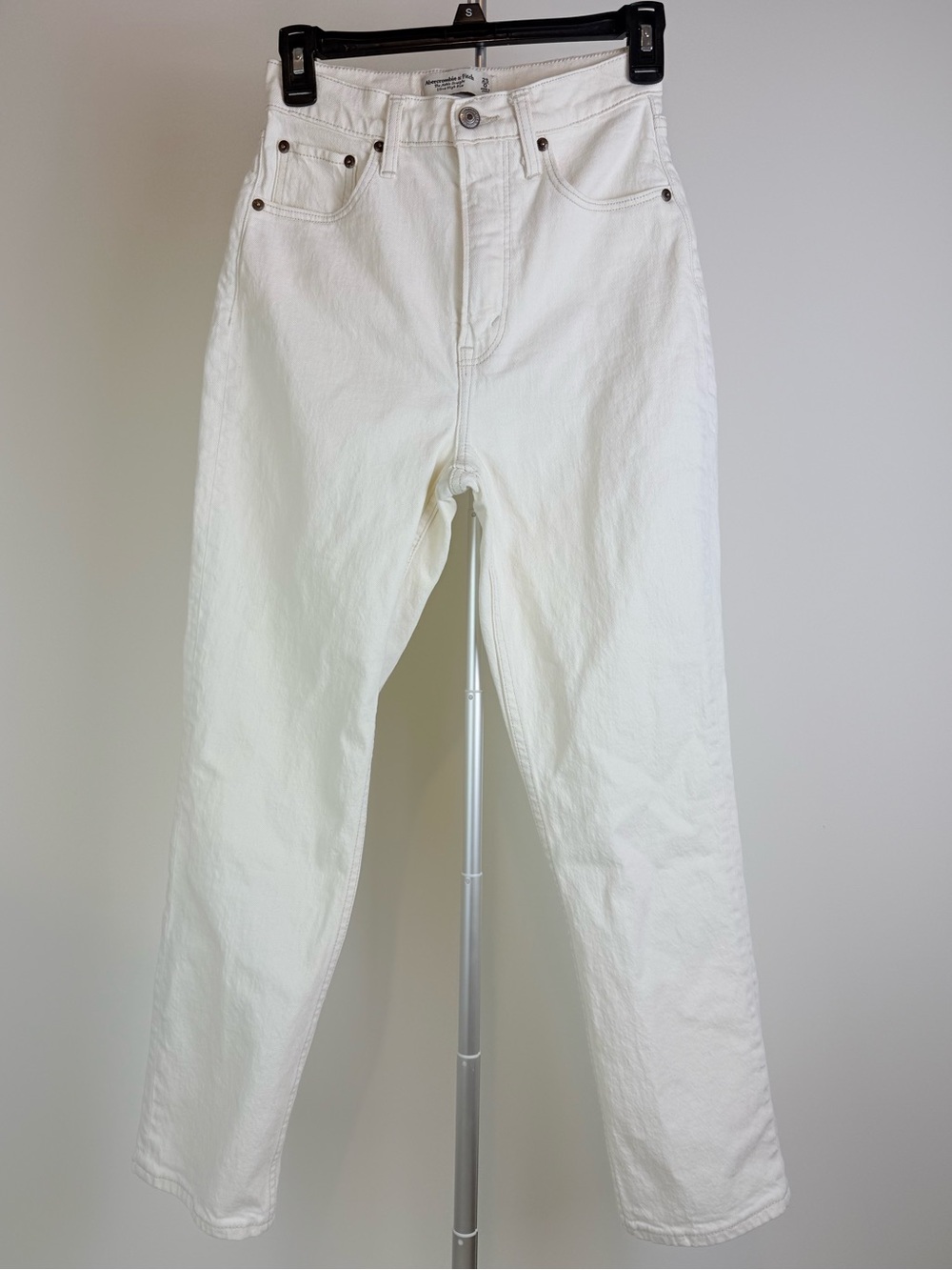 Abercrombie & Fitch Ultra High Rise Ankle Straight Jeans Size 25 / 0